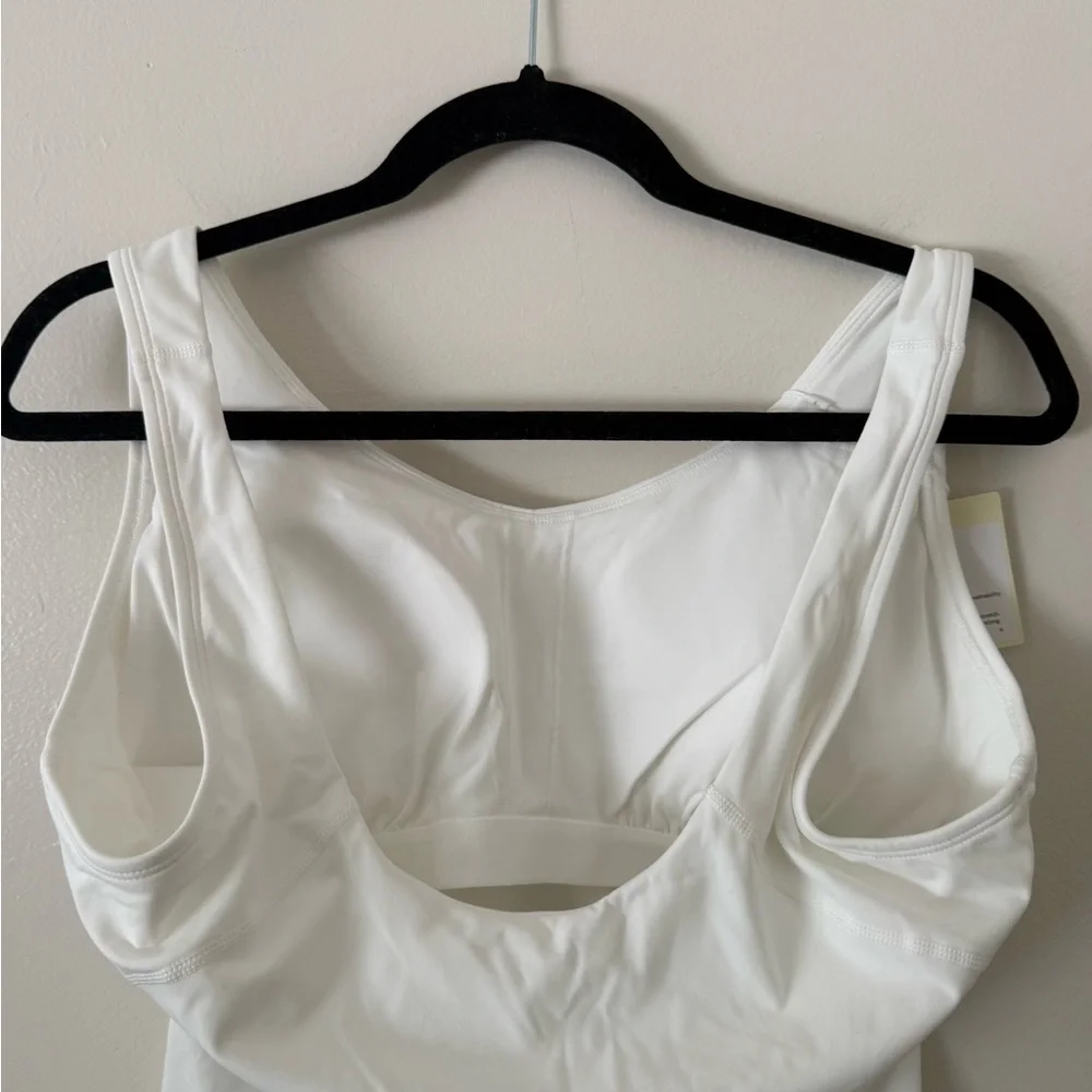 NWT HALARA SoftlyZero White Padded Running Tank Top Womens Size Large Cups D-F - Picture 10 of 12